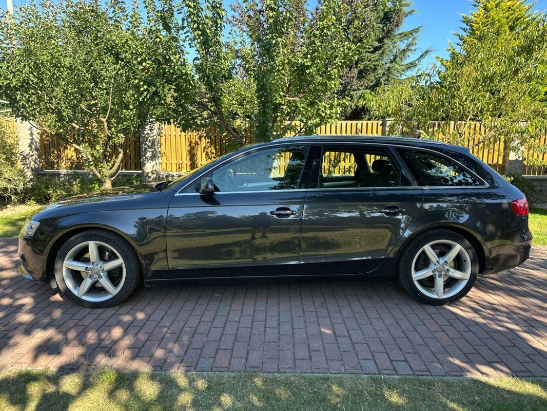 Audi A4 foto 24