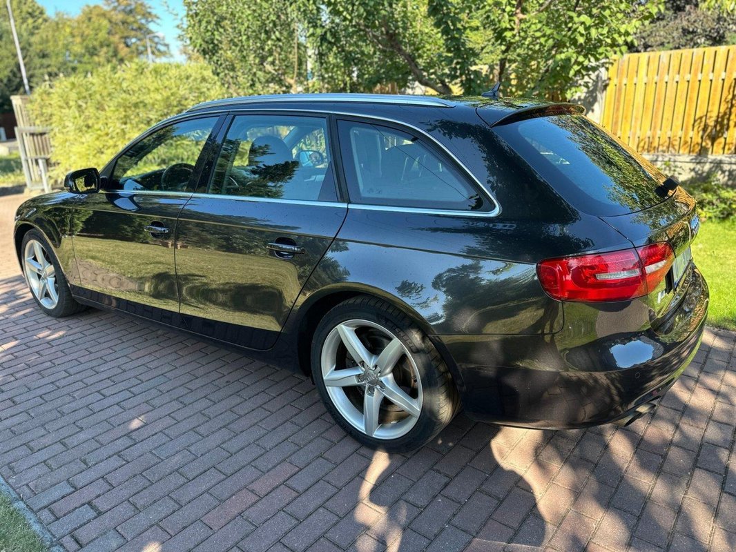 Audi A4 foto 25