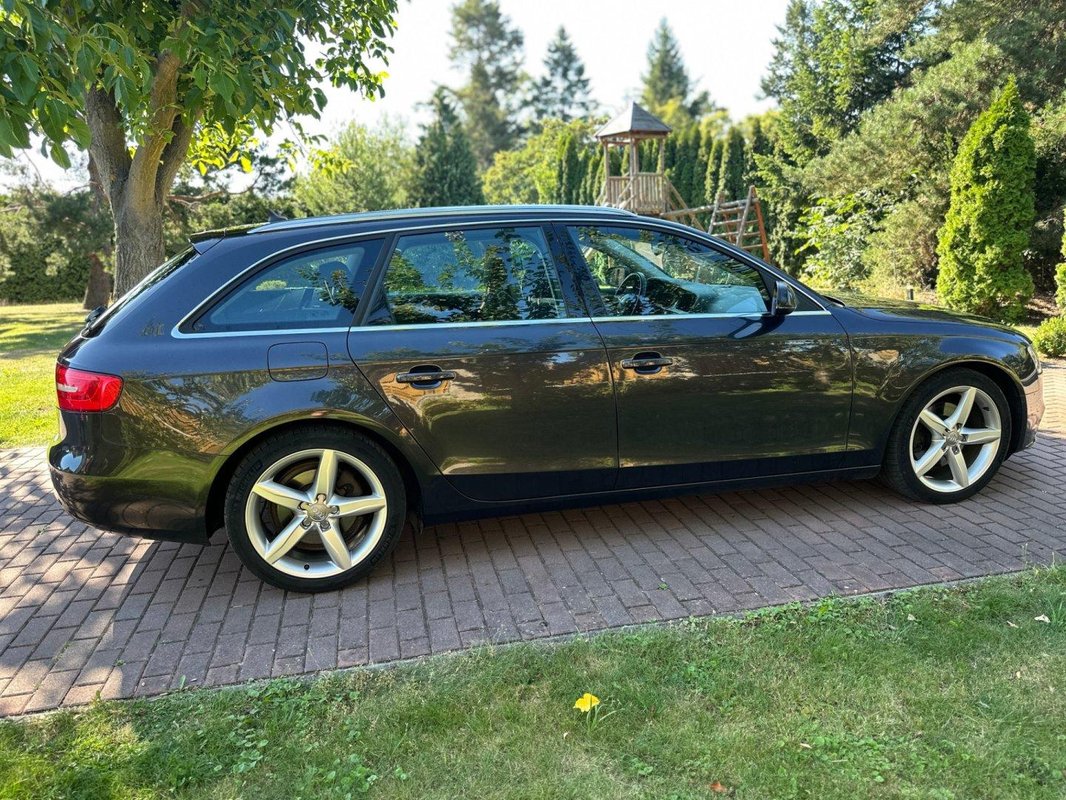 Audi A4 foto 28