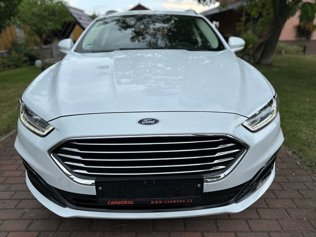 Ford Mondeo foto 12