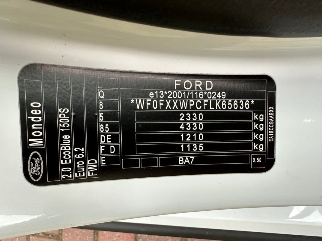 Ford Mondeo foto 14