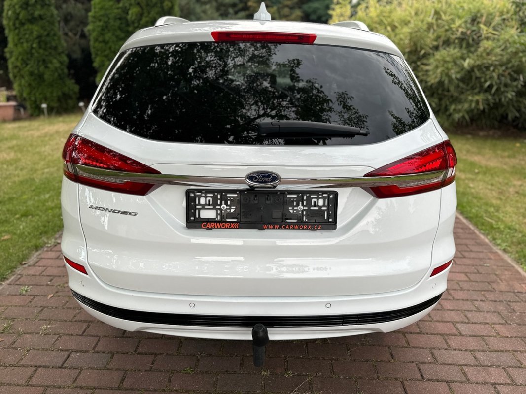 Ford Mondeo foto 30