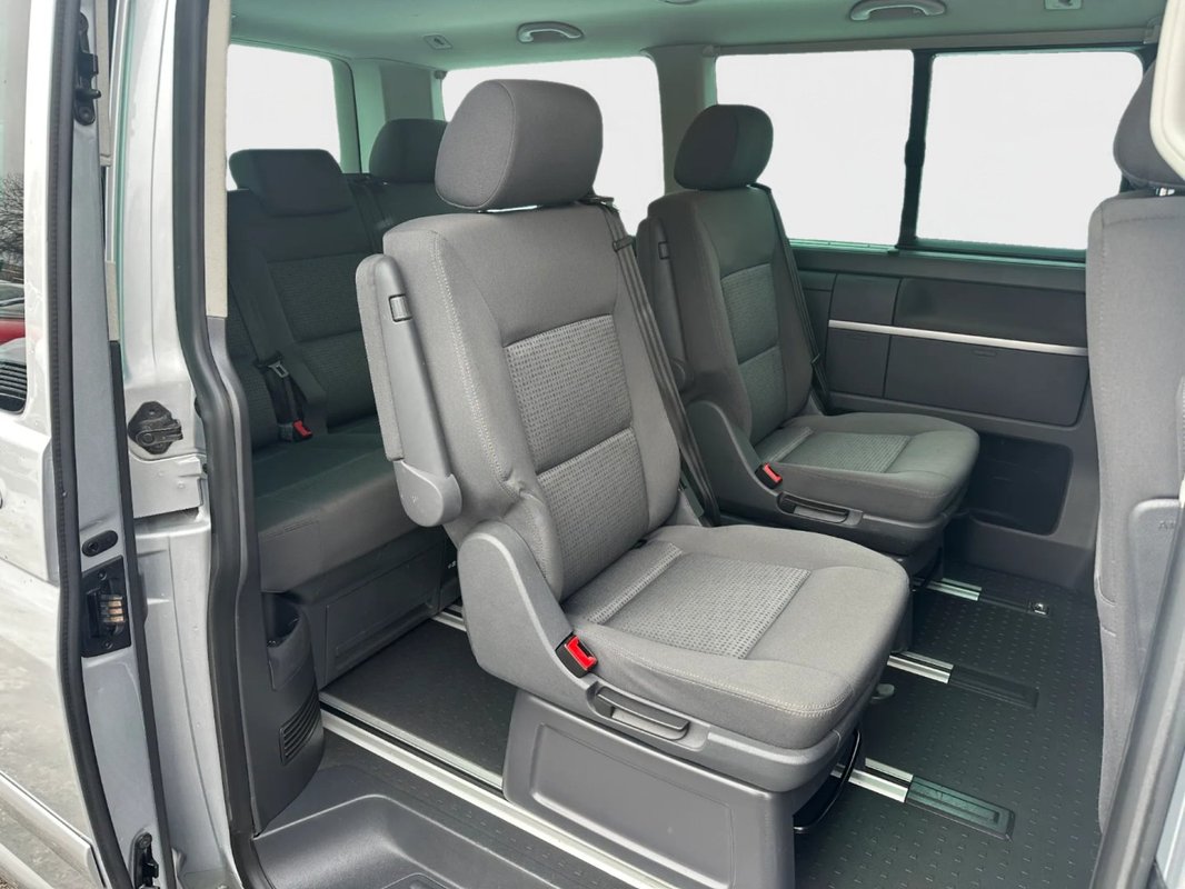 Volkswagen Multivan foto 3