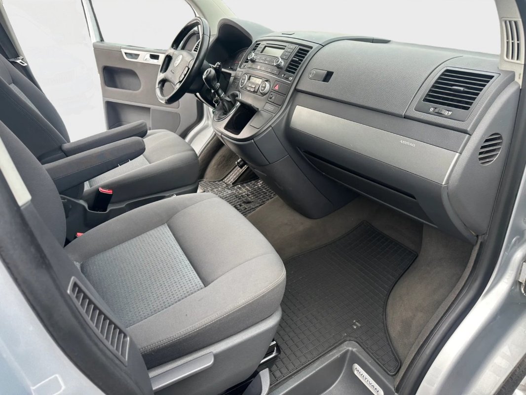 Volkswagen Multivan foto 6