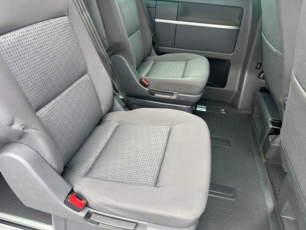 Volkswagen Multivan foto 8