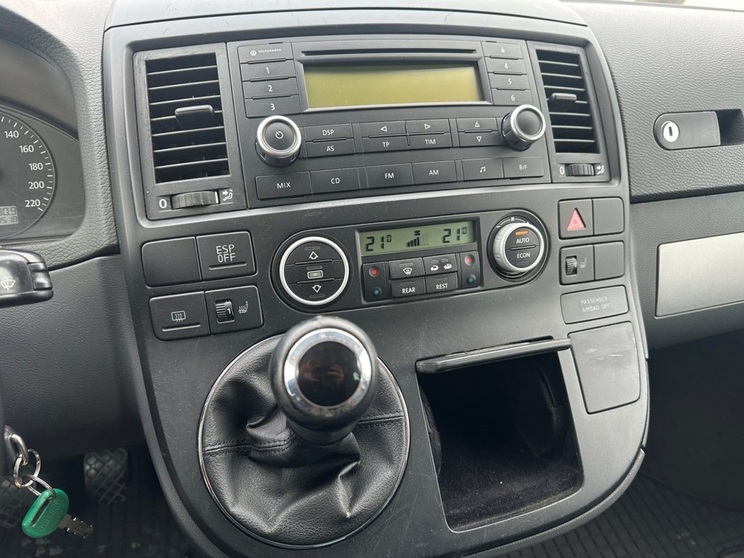Volkswagen Multivan foto 11