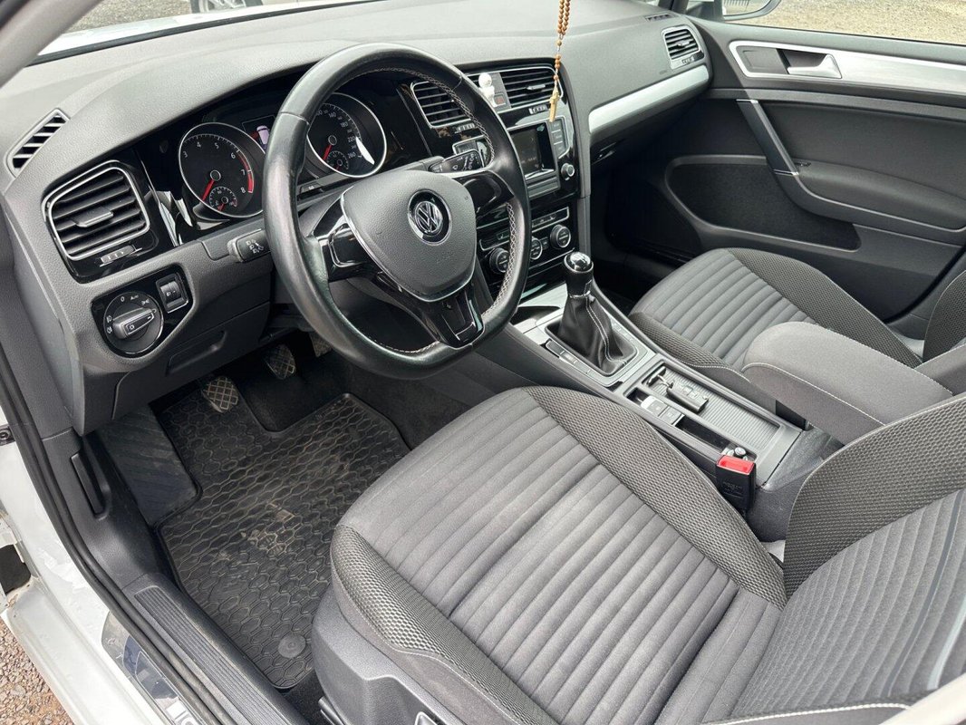 Volkswagen Golf foto 2