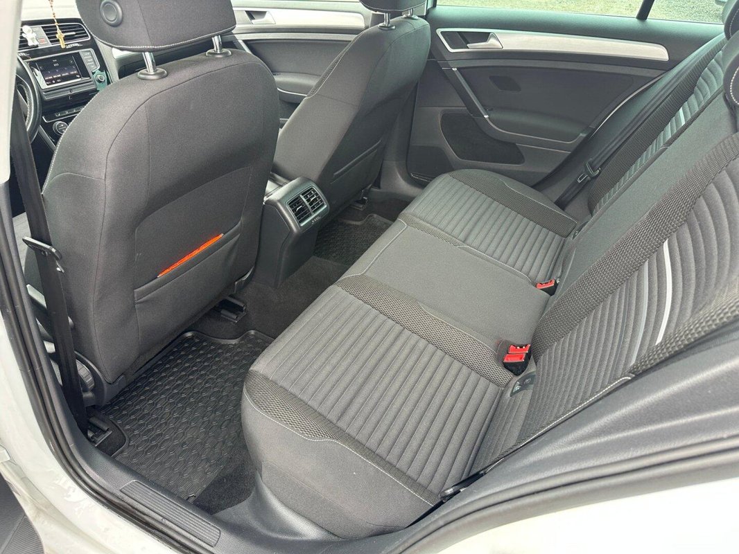 Volkswagen Golf foto 4