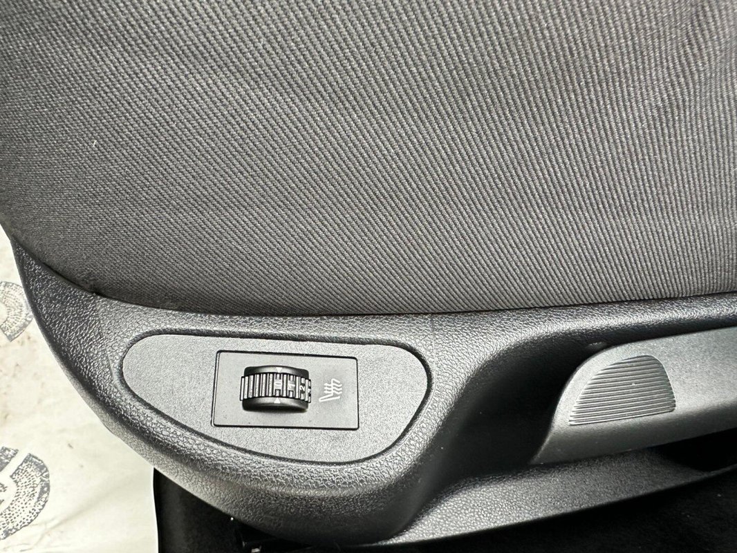 Peugeot 308 foto 2