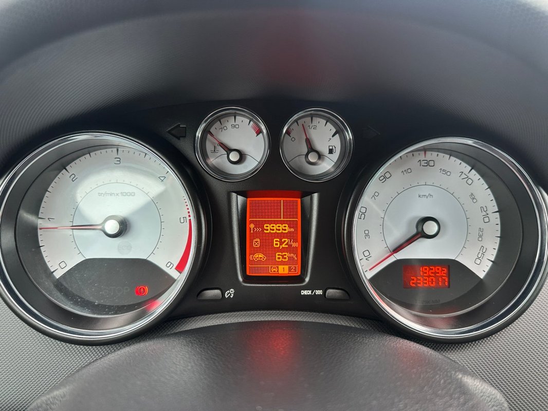 Peugeot 308 foto 9