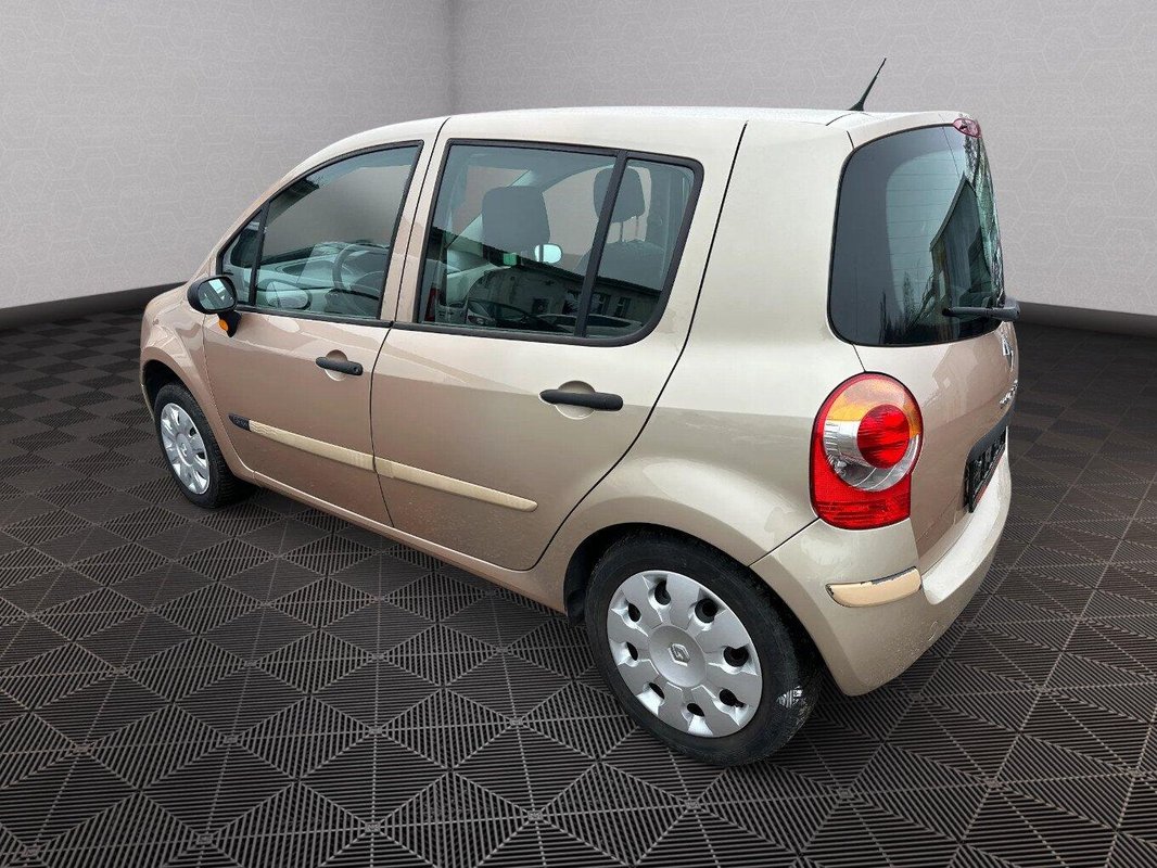 Renault Modus foto 18