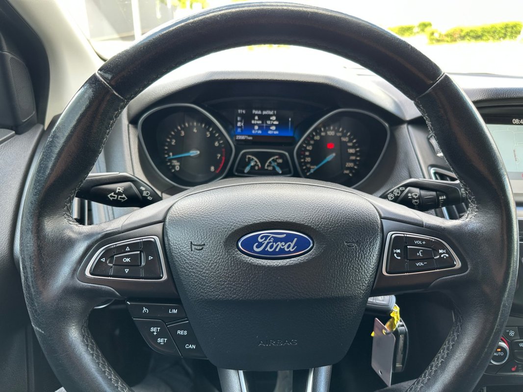 Ford Focus foto 8