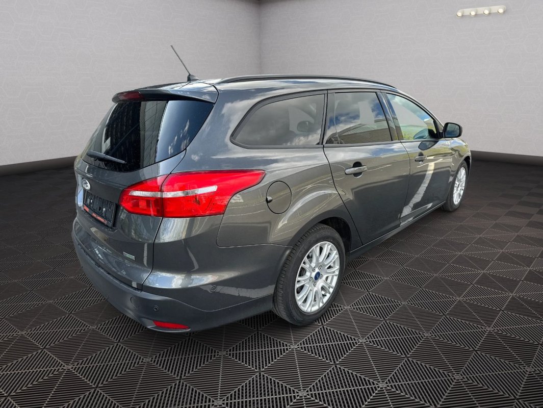 Ford Focus foto 23