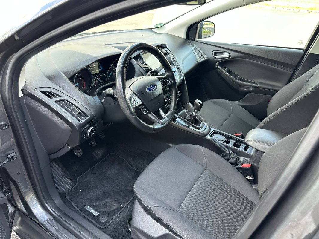 Ford Focus foto 25