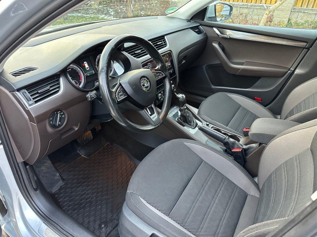Škoda Octavia foto 3