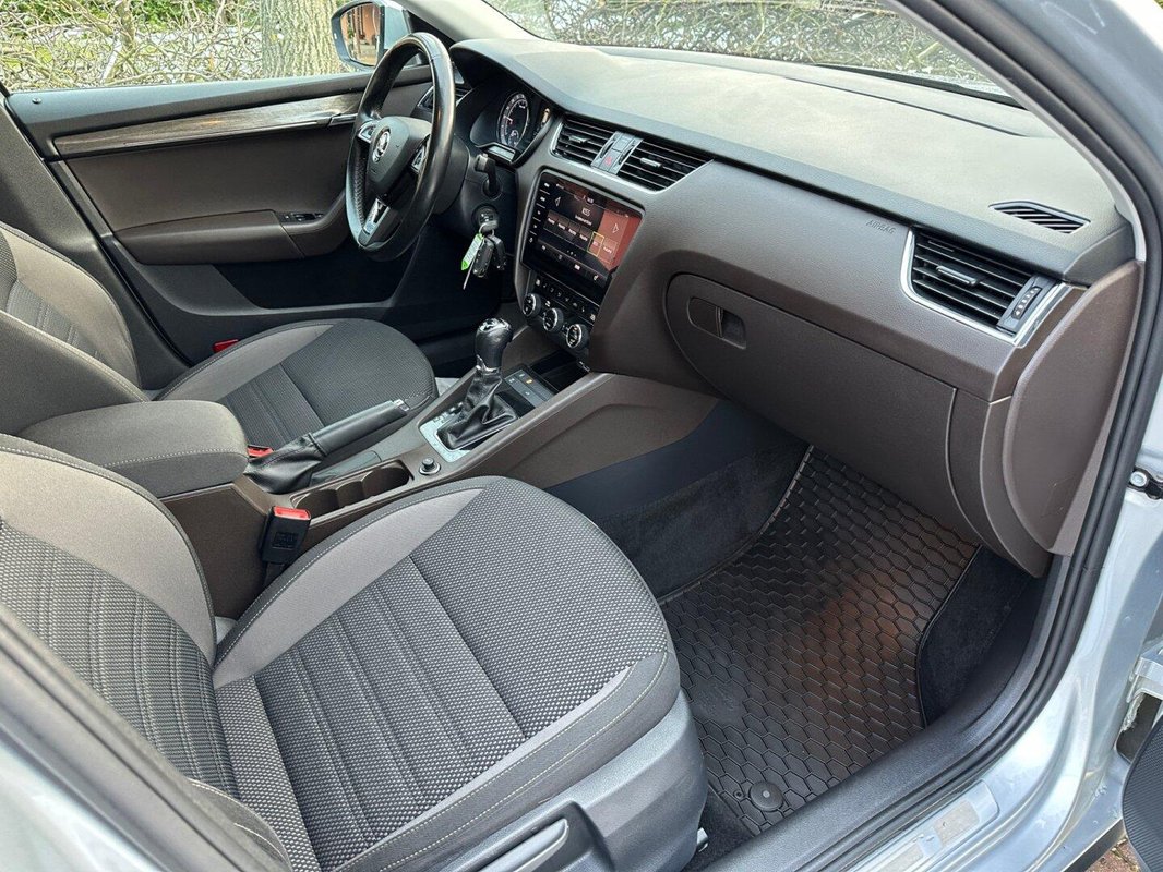 Škoda Octavia foto 8