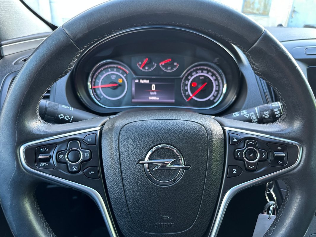 Opel Insignia foto 7
