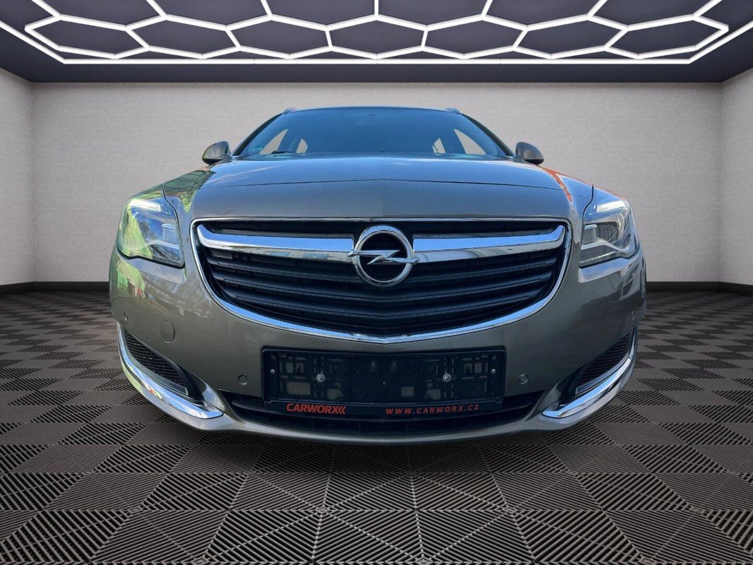 Opel Insignia foto 12