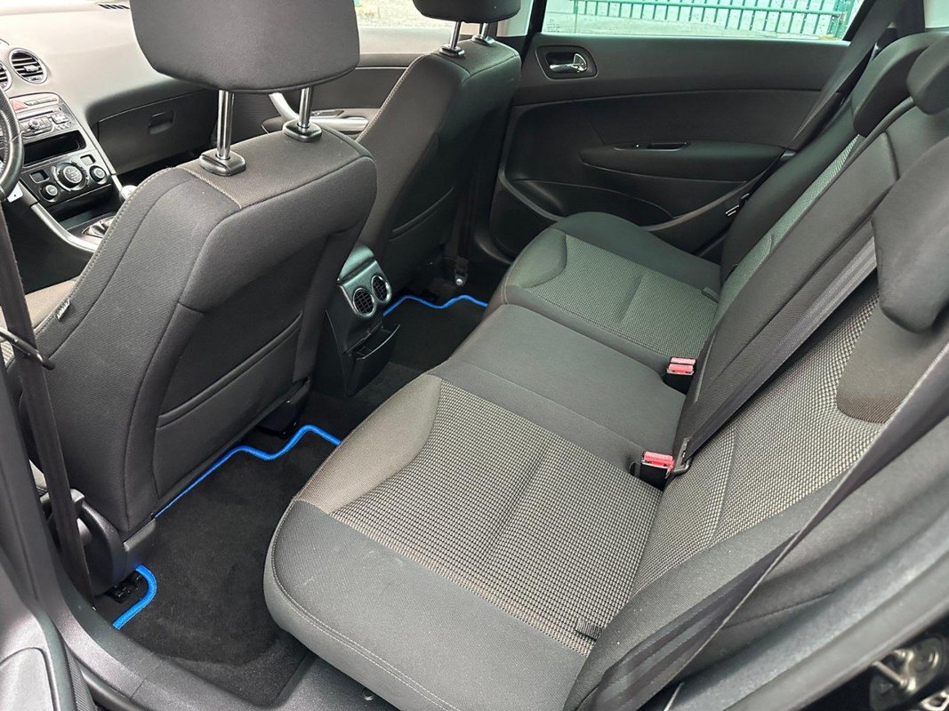 Peugeot 308 foto 6