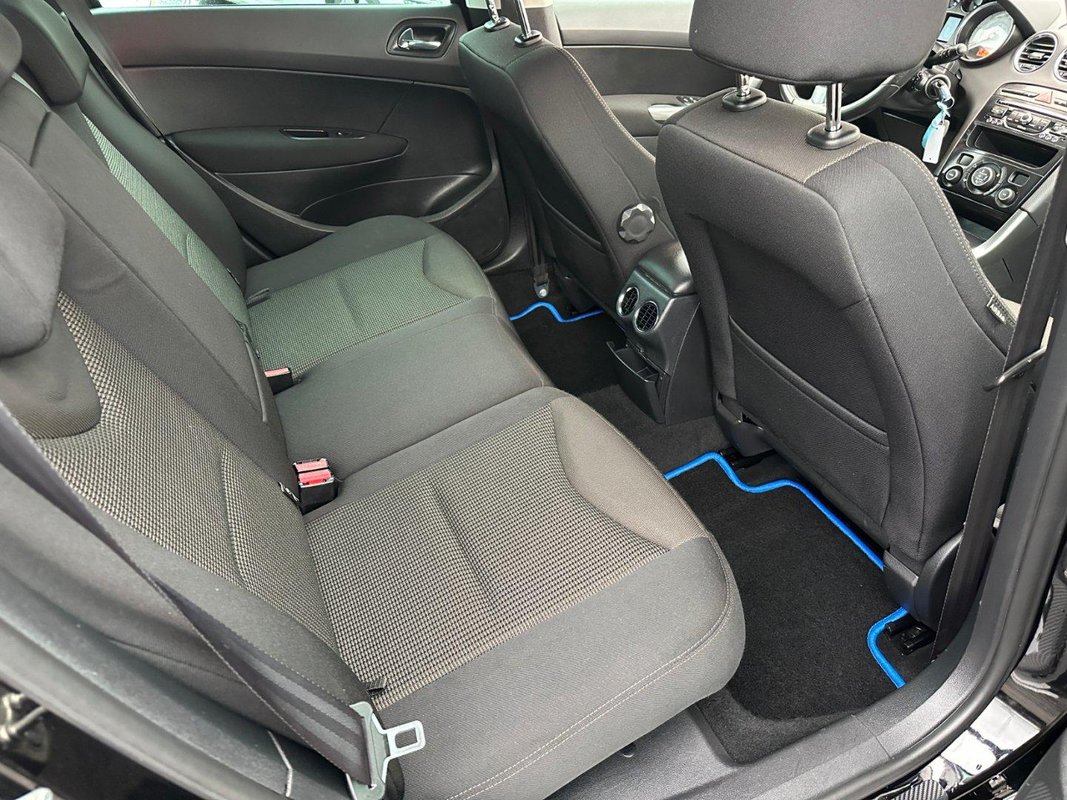 Peugeot 308 foto 8