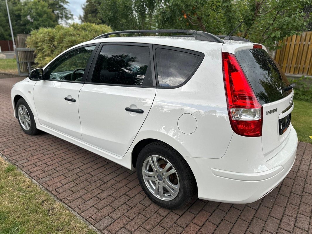 Hyundai i30 foto 18