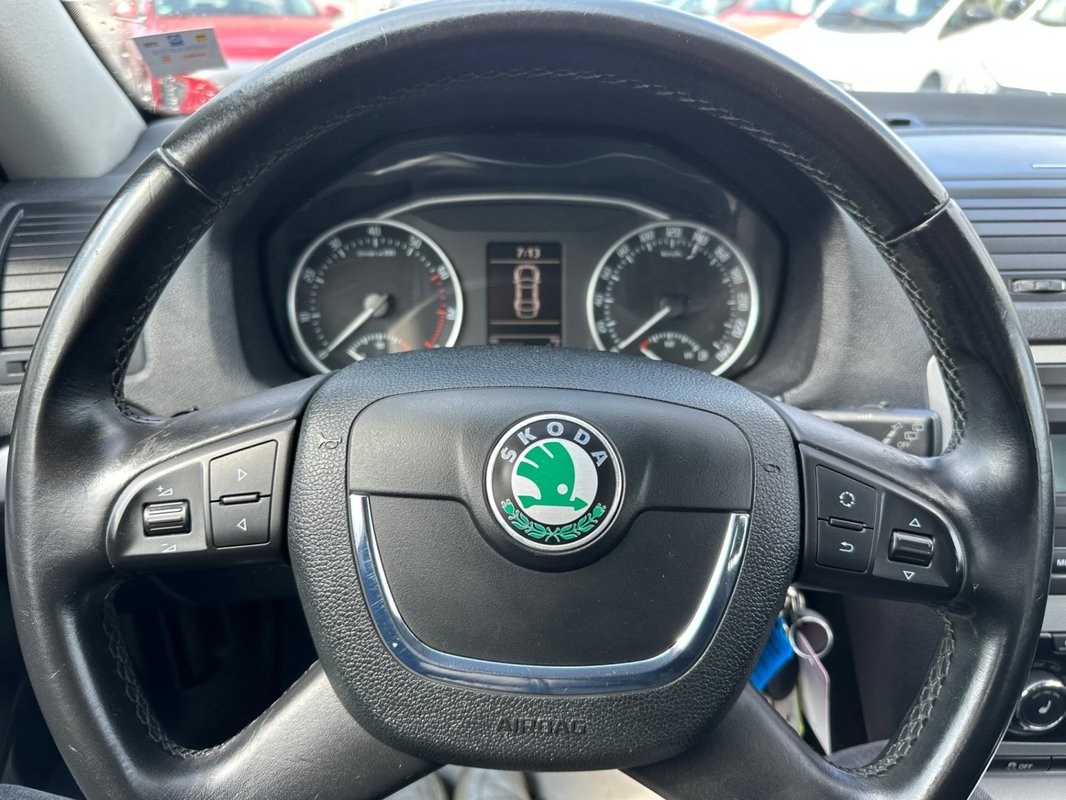 Škoda Octavia foto 7
