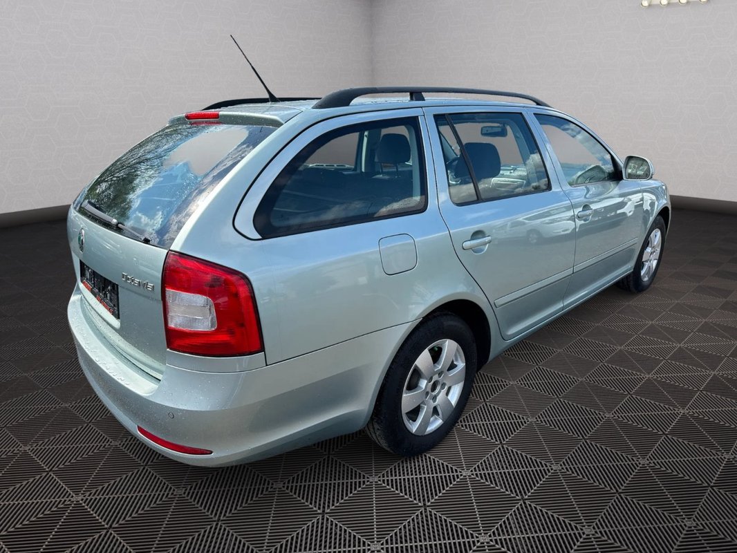 Škoda Octavia foto 26