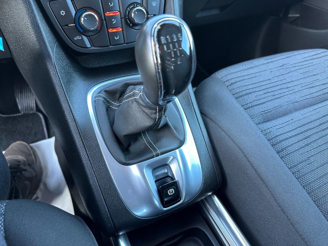 Opel Meriva foto 11