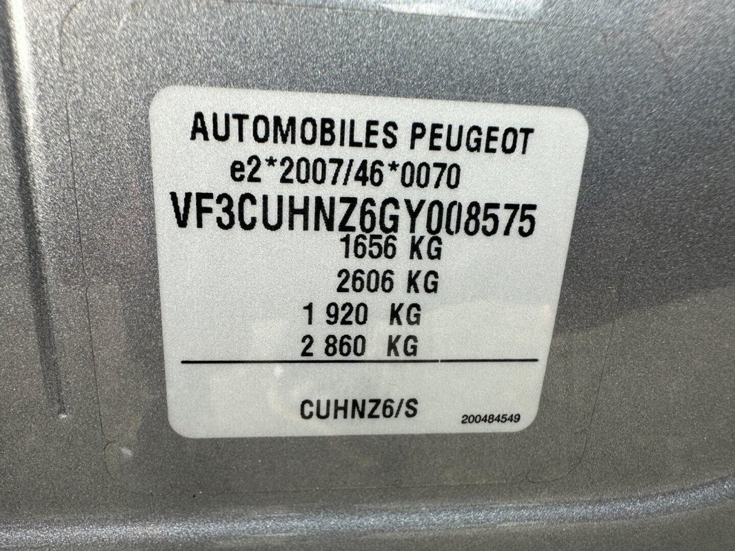Peugeot 2008 foto 6