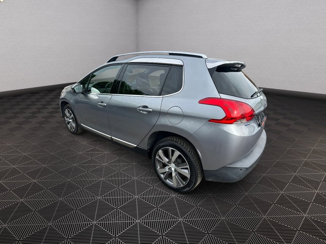 Peugeot 2008 foto 19