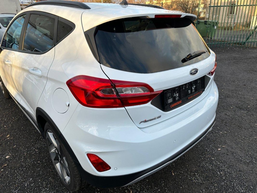 Ford Fiesta foto 2