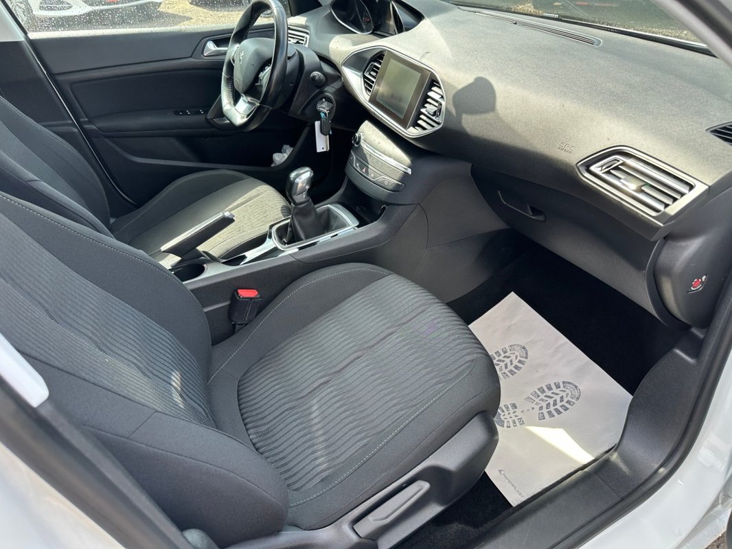 Peugeot 308 foto 5