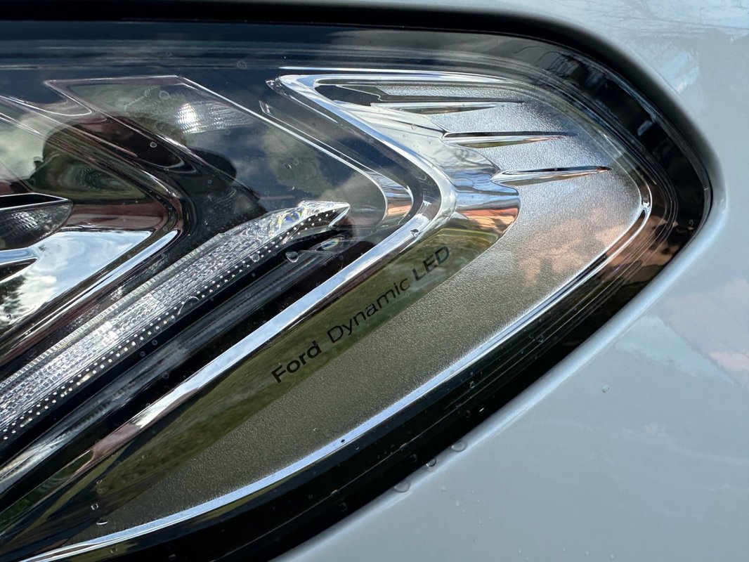 Ford Mondeo foto 3
