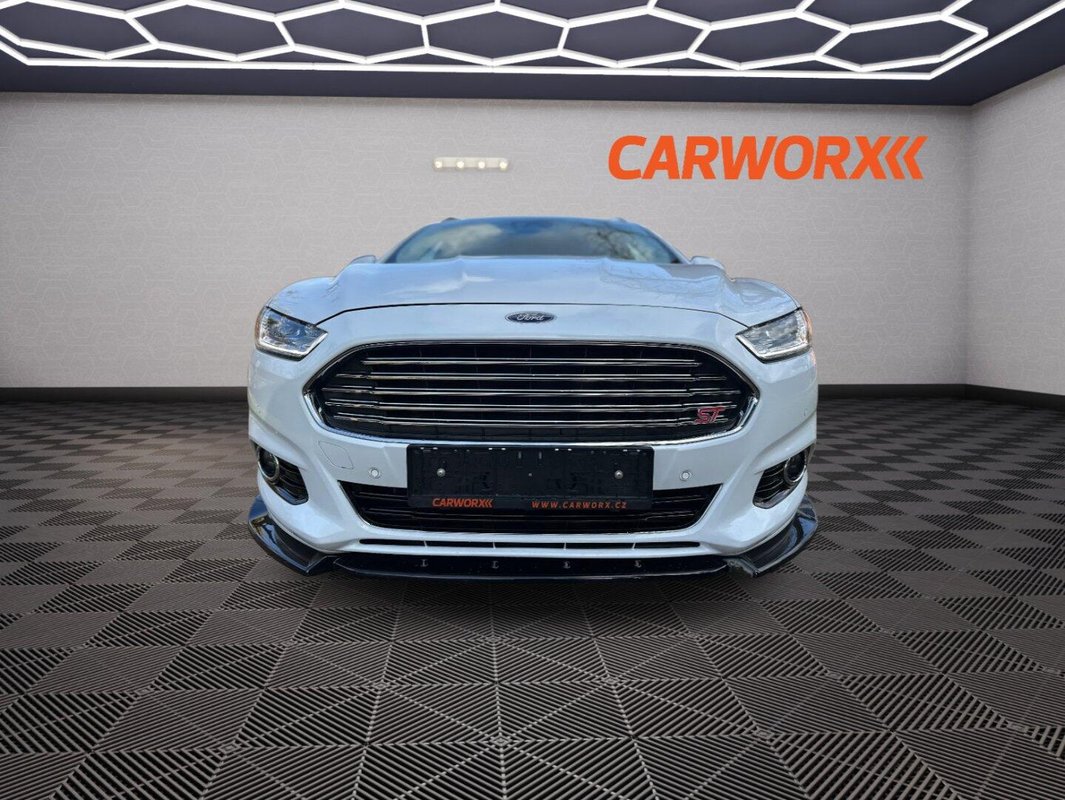 Ford Mondeo foto 12