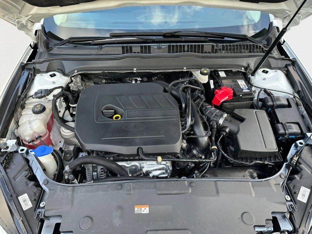 Ford Mondeo foto 18