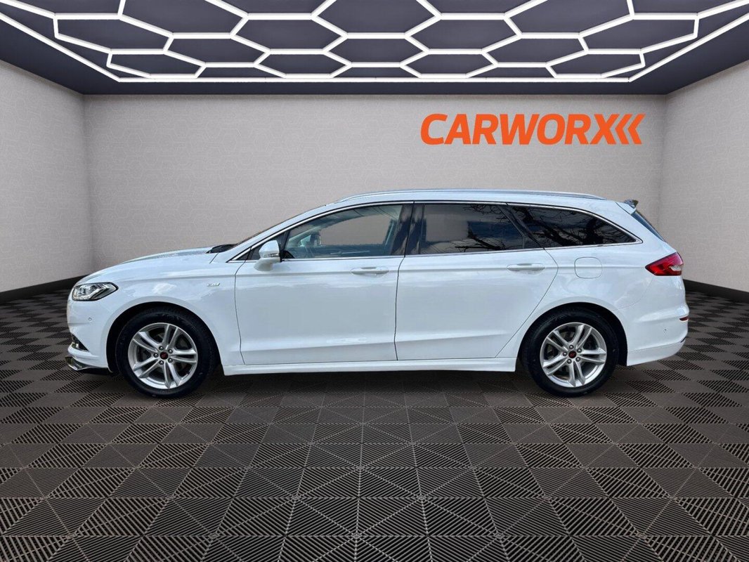 Ford Mondeo foto 20