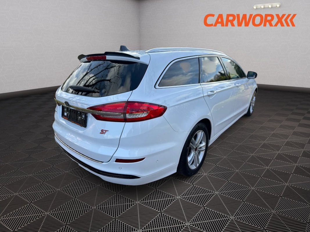 Ford Mondeo foto 23