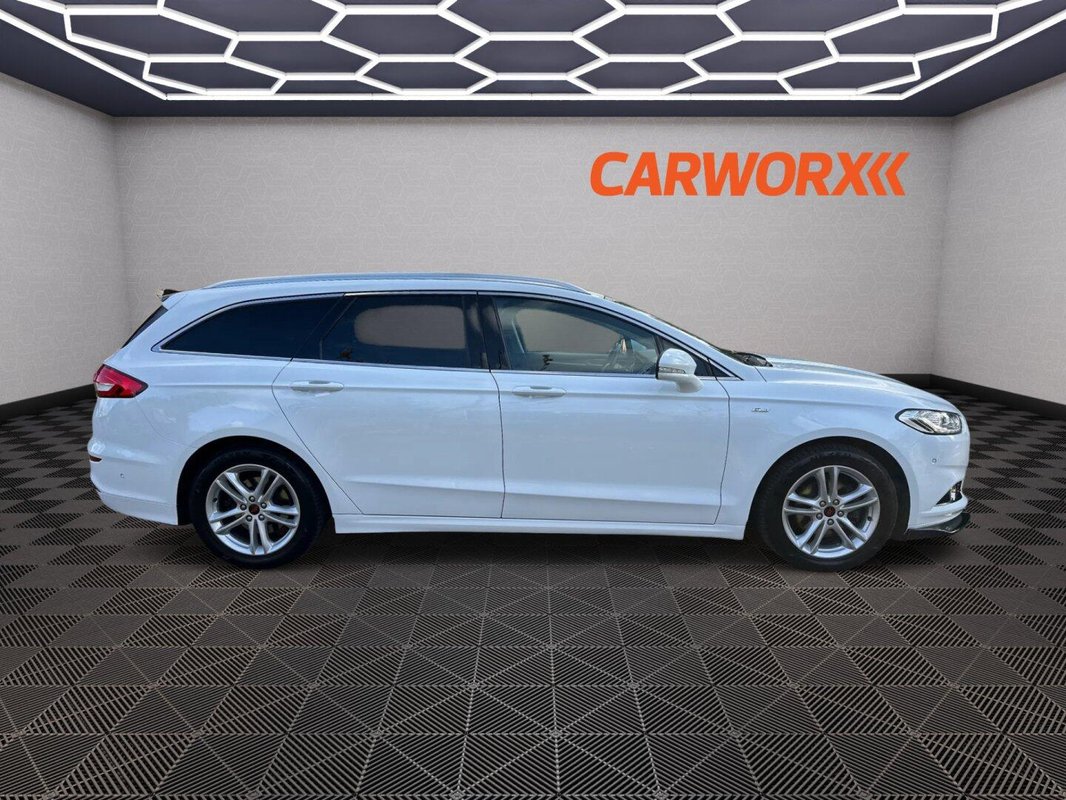 Ford Mondeo foto 24