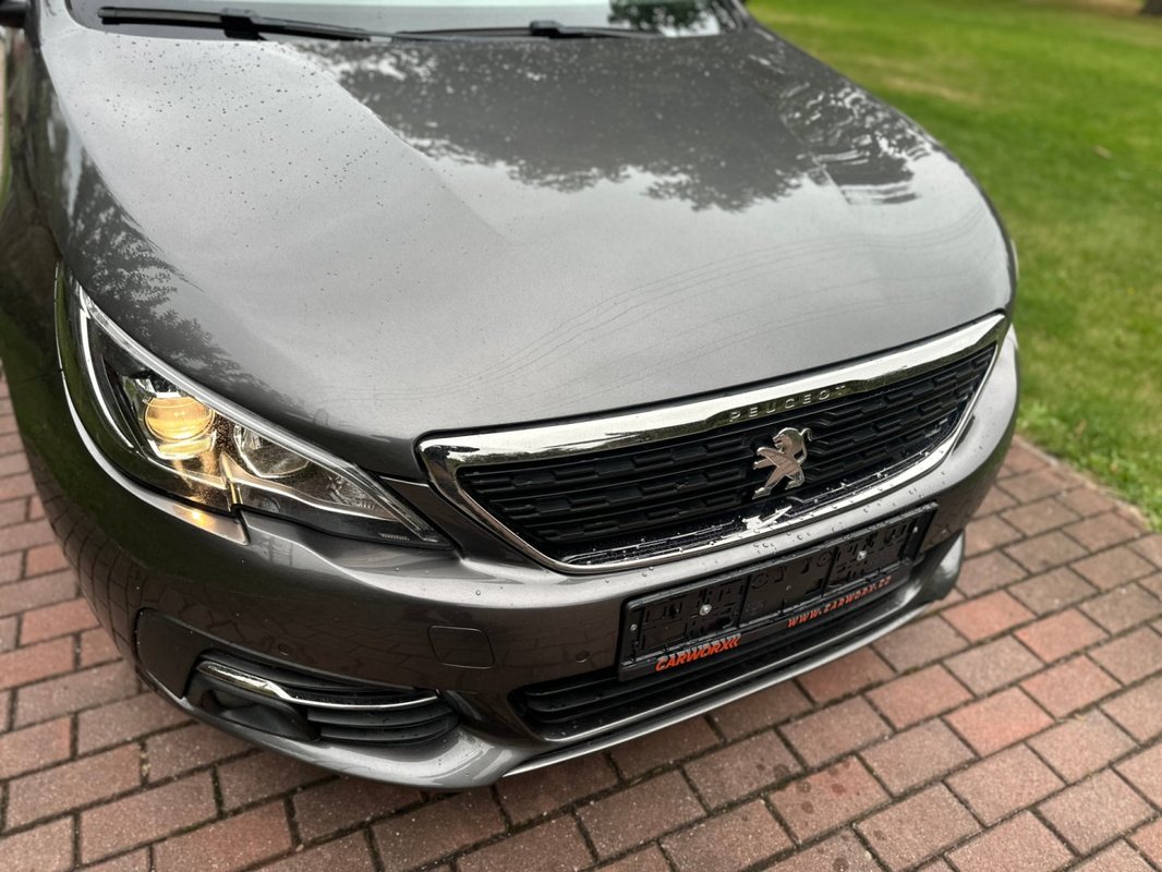 Peugeot 308 foto 2