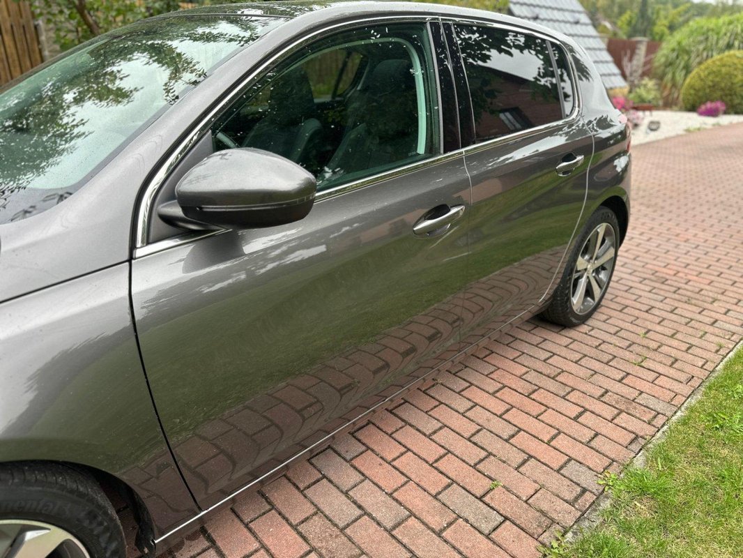 Peugeot 308 foto 3