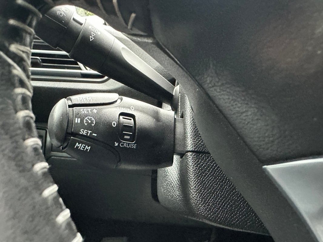 Peugeot 308 foto 14