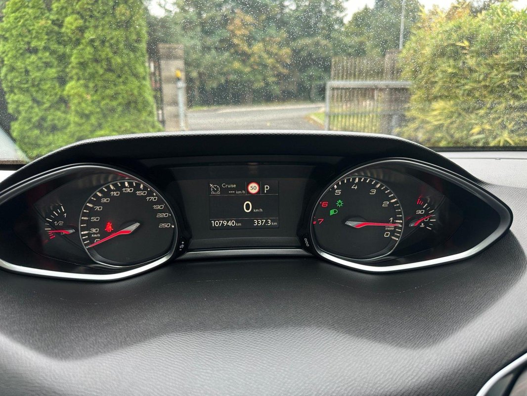 Peugeot 308 foto 15