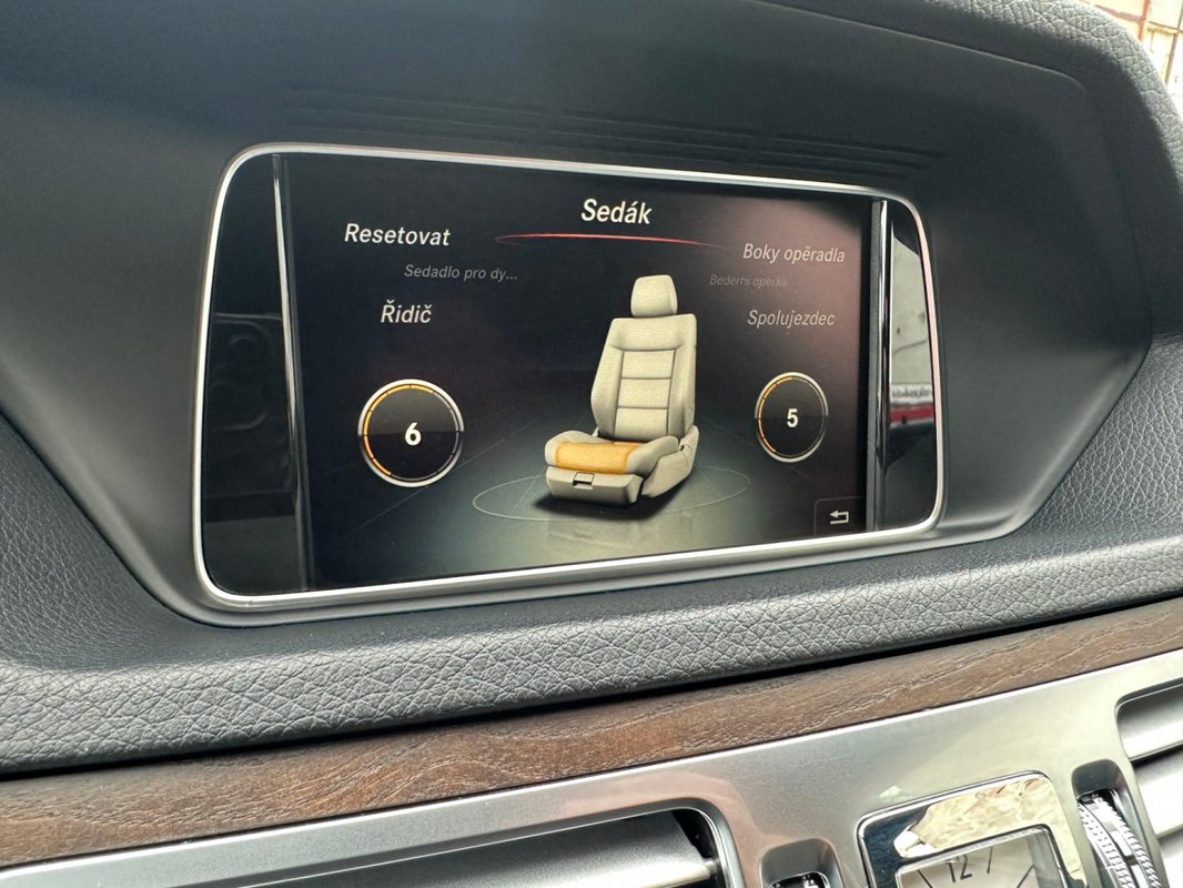 Mercedes-Benz Třídy E foto 18