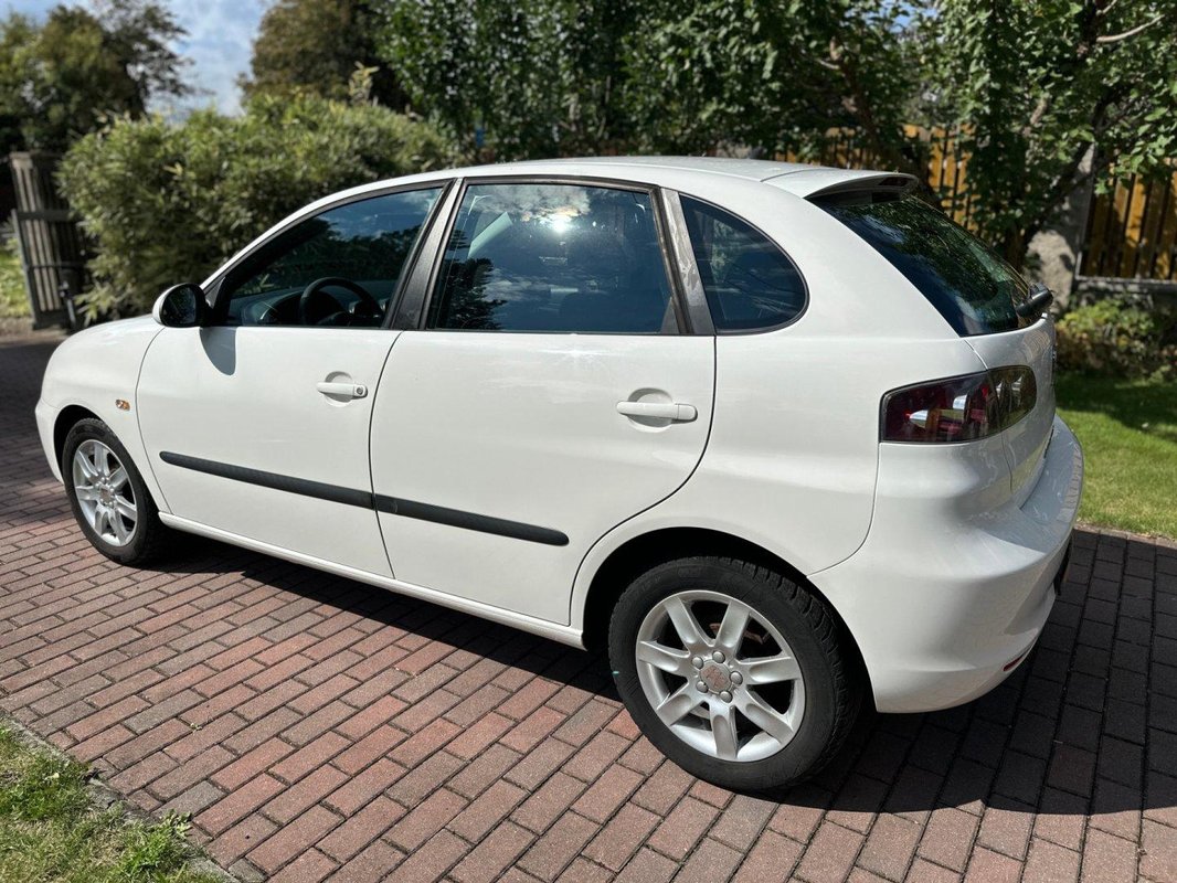 Seat Ibiza foto 18