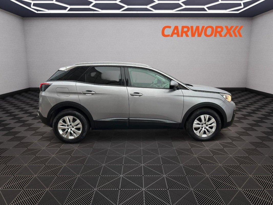 Peugeot 3008 foto 8